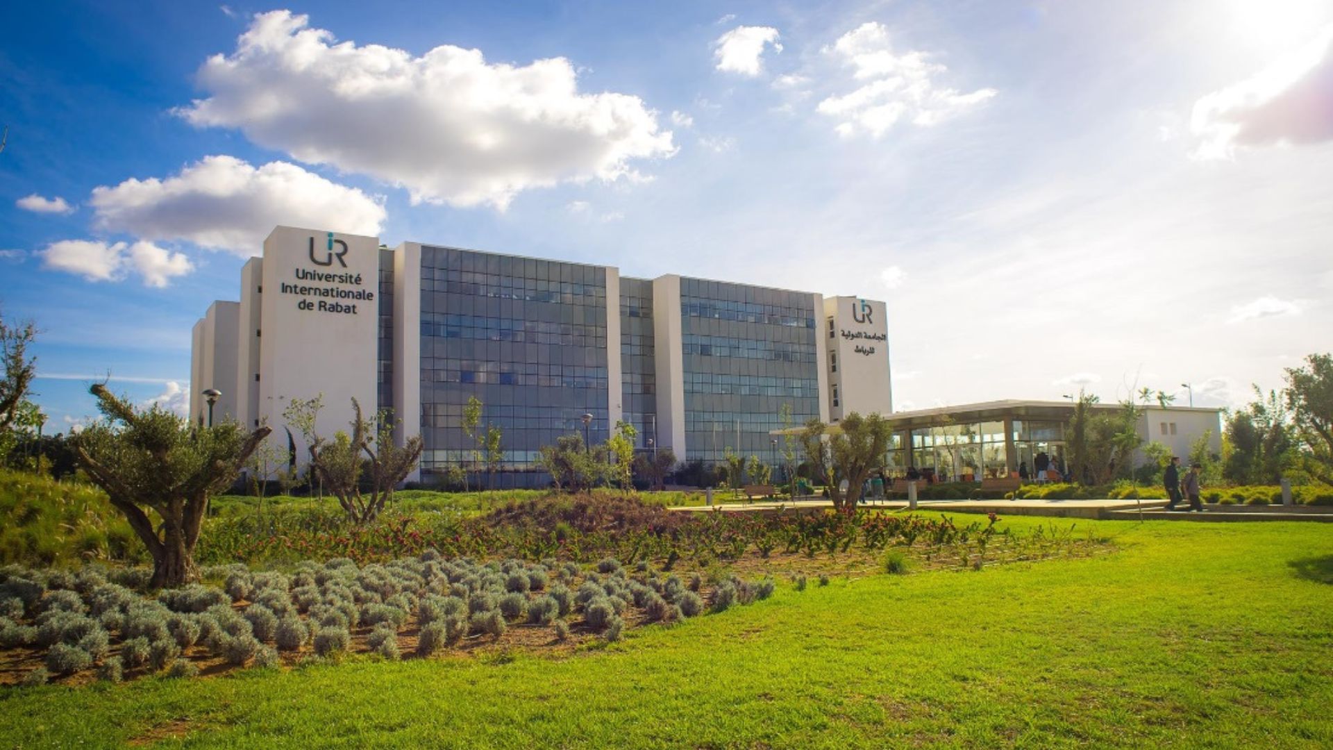 L’Université Internationale de Rabat 1ère dans le classement ...
