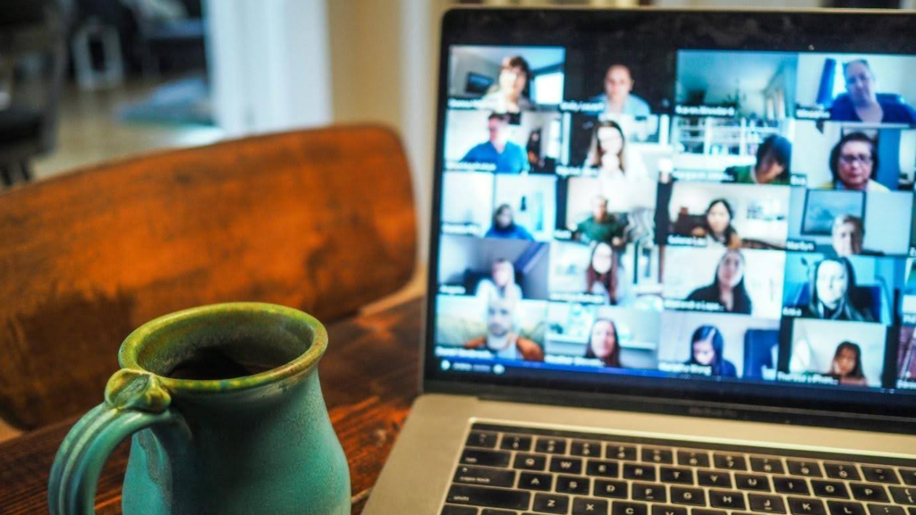 NETIQUETTE AIDER GROUPE ETUDE EN LIGNE