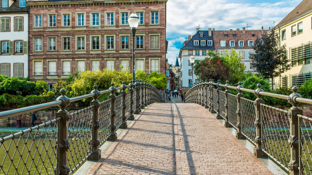 EM STRASBOURG AACSB ACCREDITATIONS