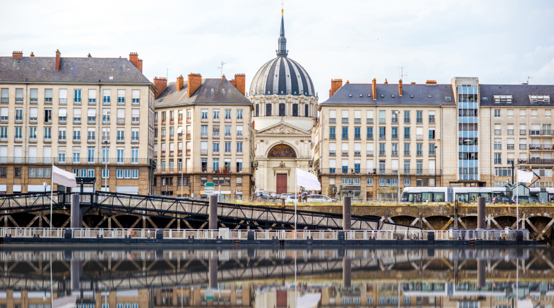 ECOLE MANAGEMENT NANTES